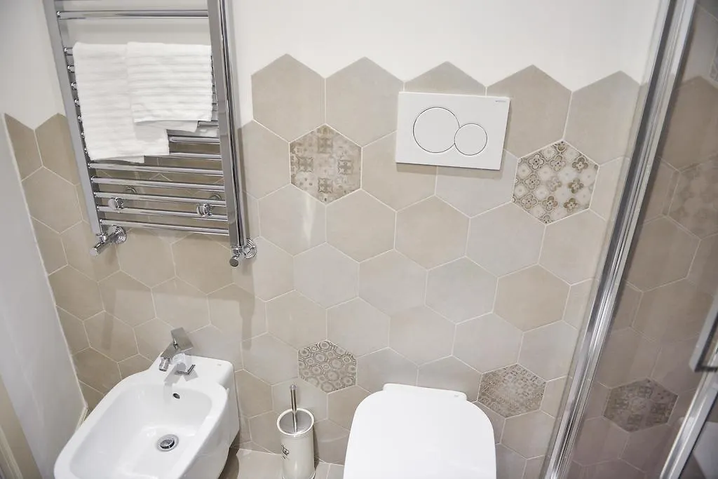 Adelina Guesthouse Rom
