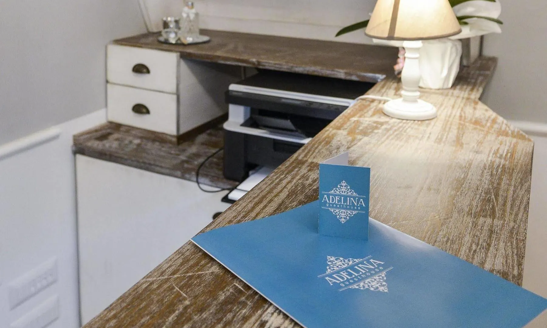 Adelina Guesthouse Rome 2*,